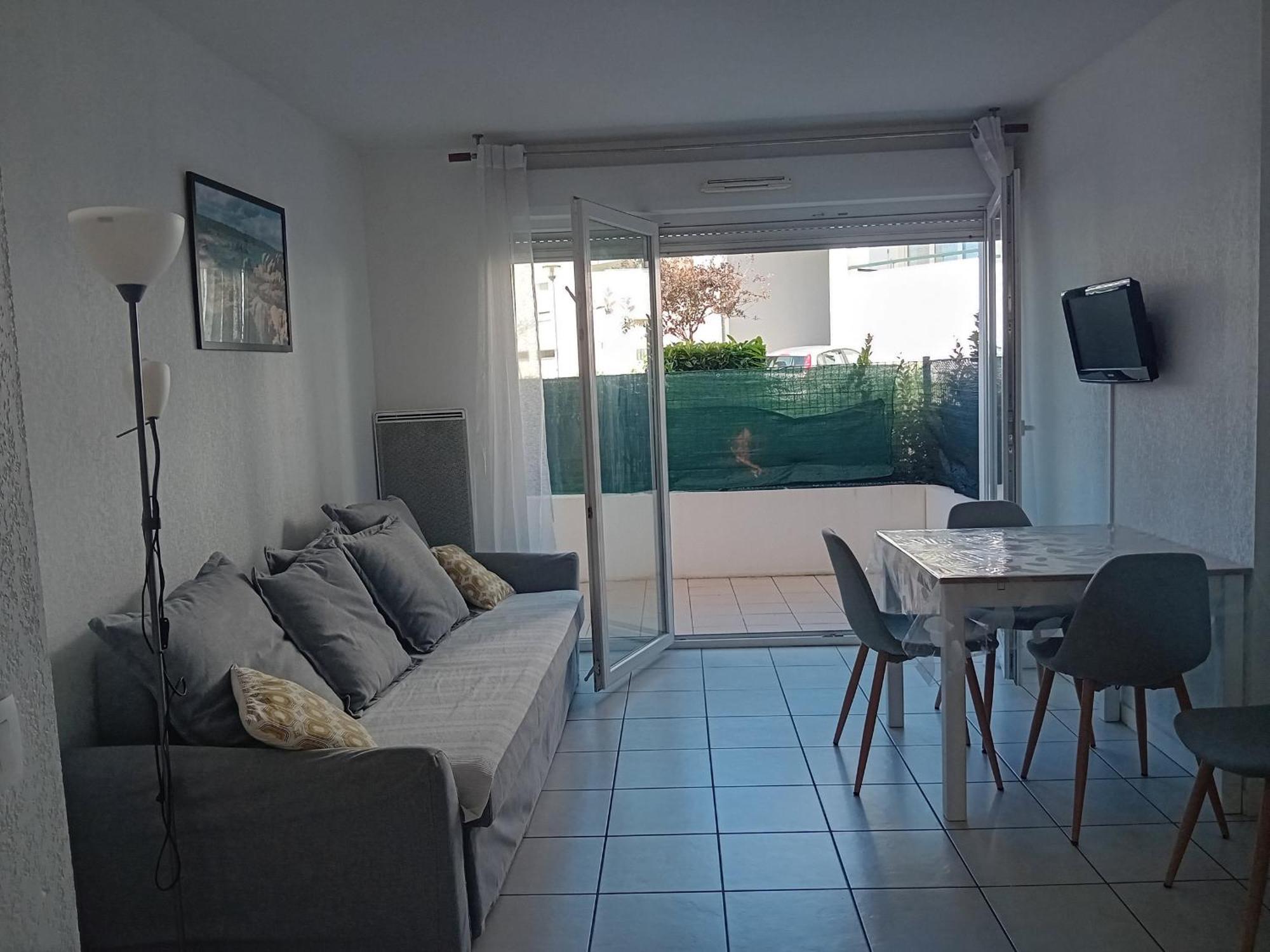 Calme T2 Avec Terrasse A Hendaye, Proche Plage - Fr-1-239-780 Dış mekan fotoğraf